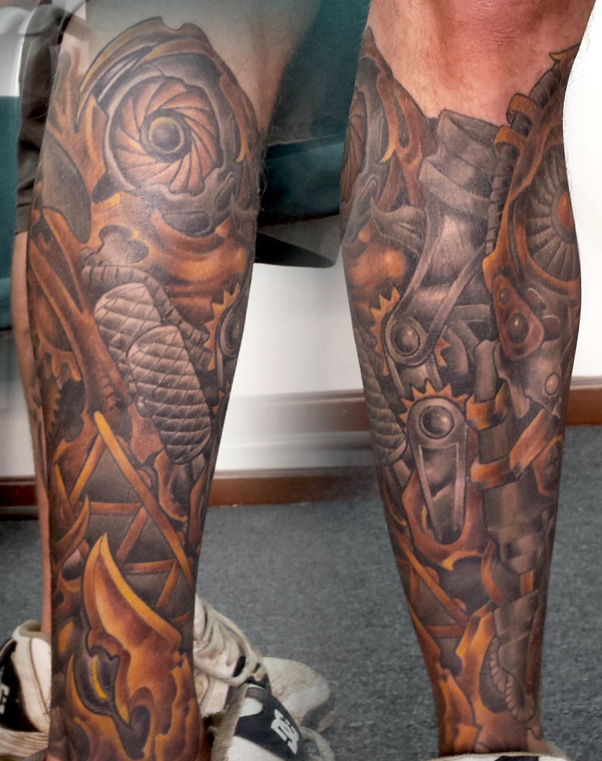 Leg tattoo of design